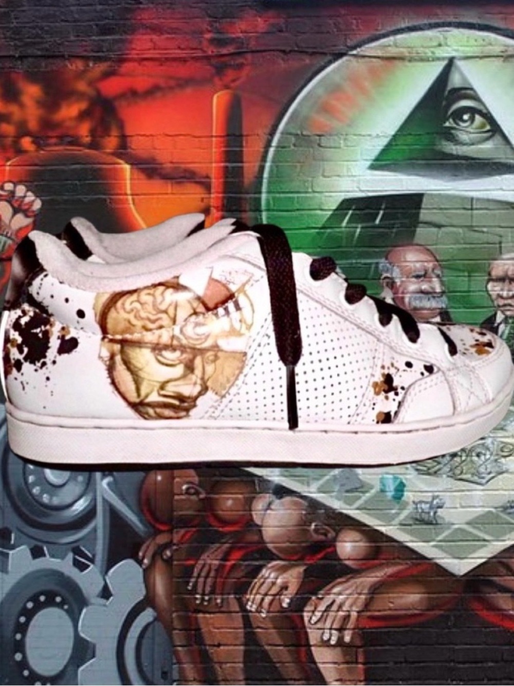 VHTF Mear One Osiris White Leather Graphic Sneaker w/Art Detailing Size 6.5 Boys